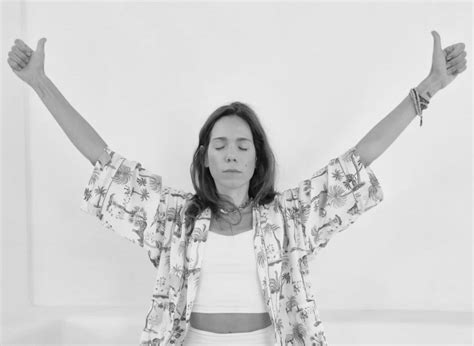 kundalini yoga portugal|Aude Varenne